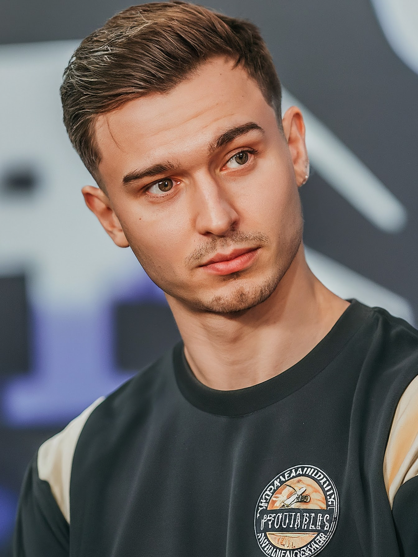 обложка для статьи про Baby Born with Teeth: What to Do?